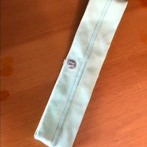 Lululemon mint headband